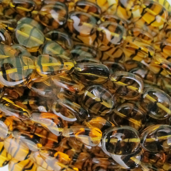 CZ 13X9mm ocal twist amber/black 18pcs