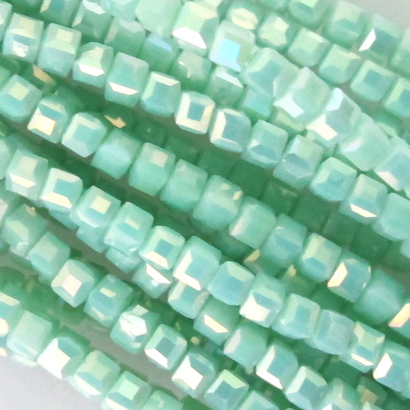 Cg 2mm cube Fern AB 185pcs