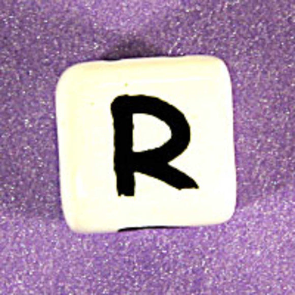 Cm 12mm letter white/black R 50pcs