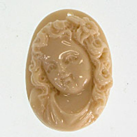 Rs 32x22mm oval cameo pendant beige 1pc