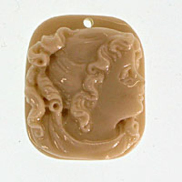 Rs 25x20mm sq cameo pendant beige 1pc