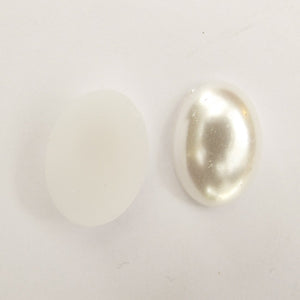 Plas 25x18mm oval cab pearl white 20p