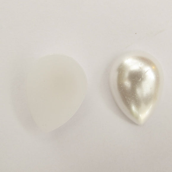 Plas 25x18mm T DROP cab pearl white 30p