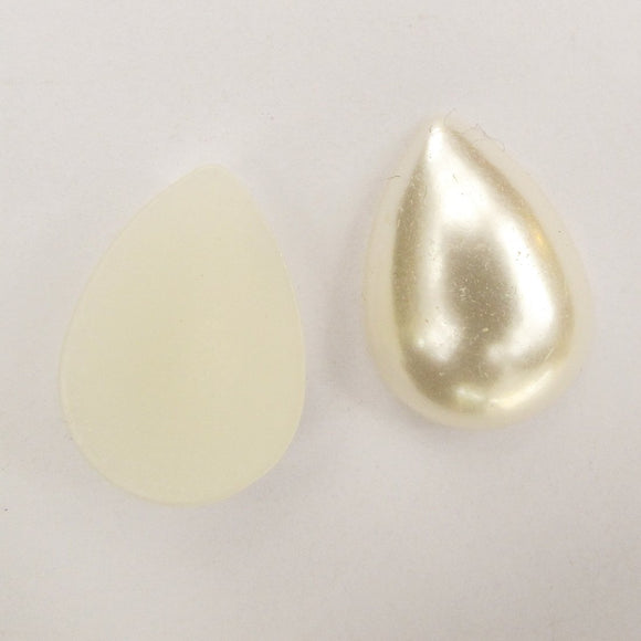 Plas 25x18mm T DROP cab pearl cream 30p