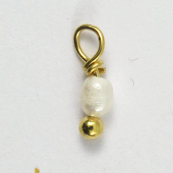 Semi prec 2mm pearl on gold pin NF 30p