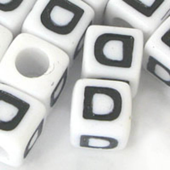 Plas 7mm cube black/white letter D 20pcs