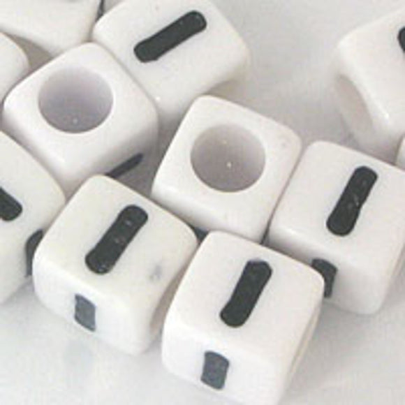Plas 7mm cube black/white letter I 20pcs