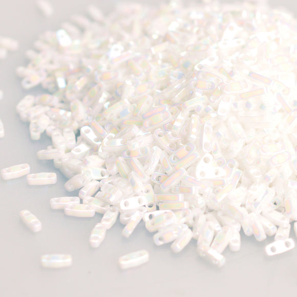 Tila QTL 471 opaque white AB Qty 2g