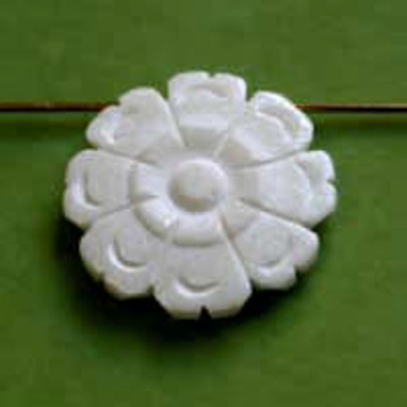 Bone 21mm flower rnd white pdant 10pcs